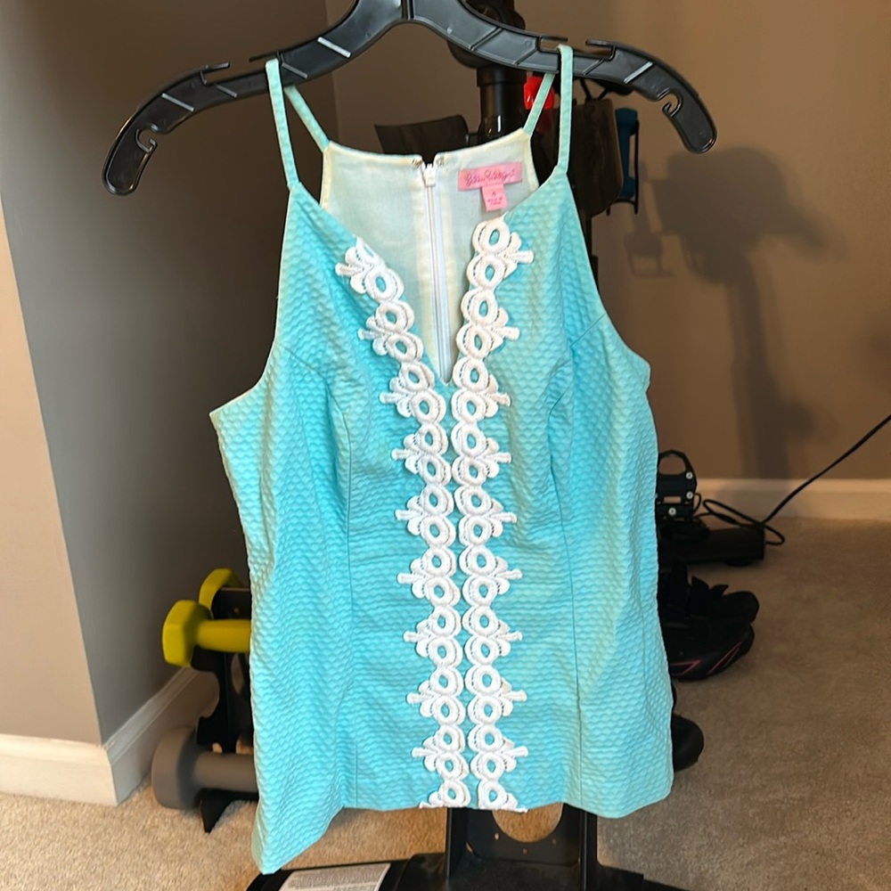 Lilly Pulitzer size 4 top